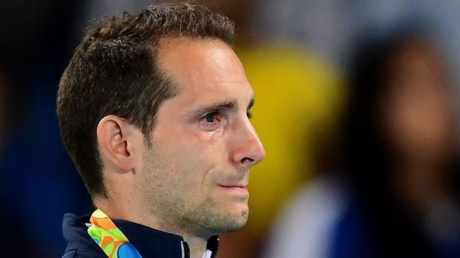 Renaud Lavillenie saut à la perche larmes Rio 2016 Thiago Braz Da Silva