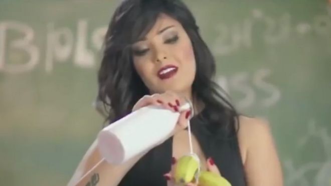 Шима появляется в видео для "У меня есть проблемы"