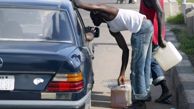 Black market people dey sell fuel give driver