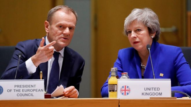 Donald Tusk a Theresa May