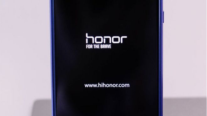 Este es el modelo Honor 9 Lite que fue presentado en Barcelona a principios de este año.