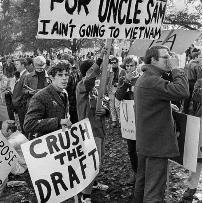 Протестующие в Вашингтоне в 1967 году