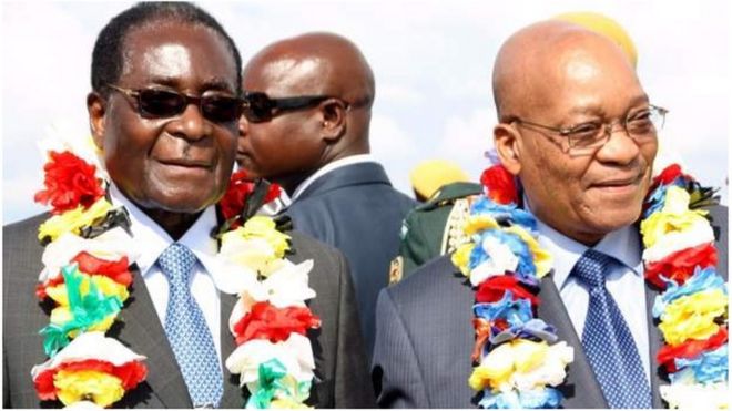 Bwana Robert Mugabe wa Zimbabwe na rafikiye rais Jacob Zuma wa Afrika Kusini