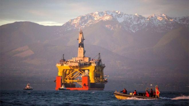 Royal Dutch Shell надеялась использовать эту буровую установку для разведочного бурения во время летнего сезона открытой воды в Чукотском море на северо-западе Аляски