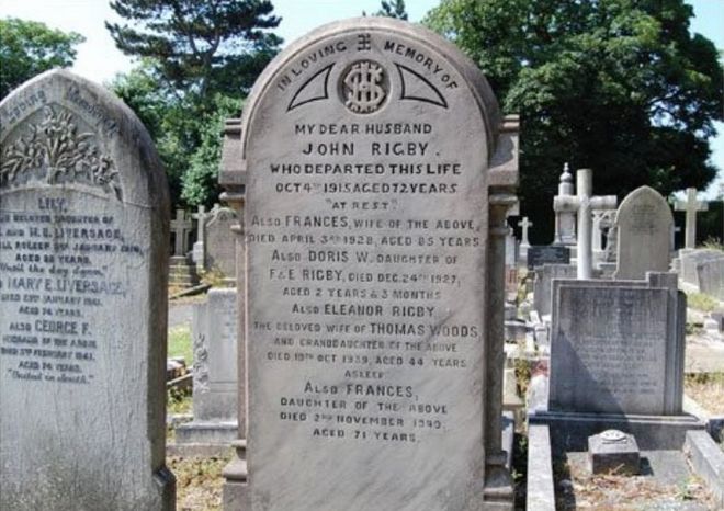 Надгробная плита Элинор Ригби и членов ее семьи