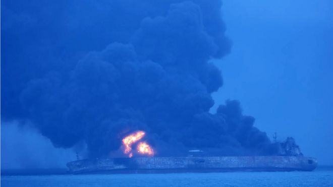 Rescue crews wrestle to tame China oil tanker fire; body of mariner found (reuters.com)