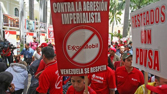 Movilización de chavistas contra Exxon Mobil.