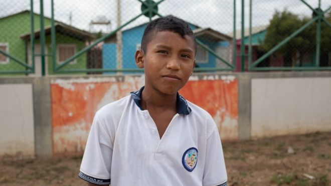 Marcelo Jesús Gouriyú, un alumno venezolano de 13 años que asiste a la escuela en Colombia