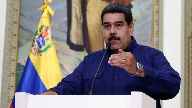 Президент Венесуэлы Николас Мадуро во время выступления по телевидению в понедельник