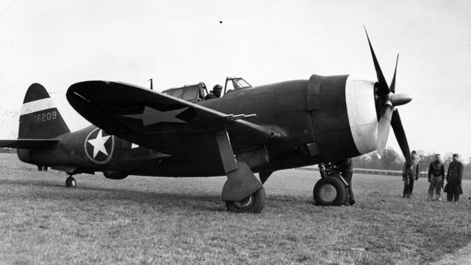 Удар молнии P-47 в 1942 году
