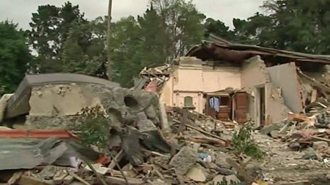 Un segundo terremoto sacude a Nueva Zelanda, luego de que el primero dejara  dos muertos y desatara una alerta de tsunami - BBC News Mundo