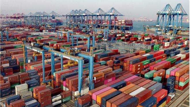 中國出口低開高走，年末持續維持在高增長區間，使全年出口同比增長3.6%，外貿規模再創歷史新高。