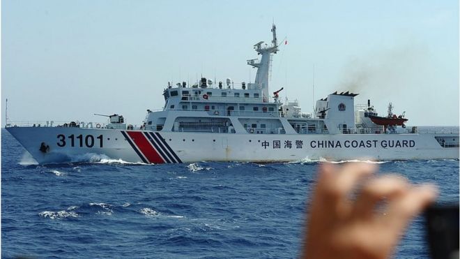 Tàu hải cảnh Trung Quốc trong vụ giàn khoan HD-981 hồi năm 2014
