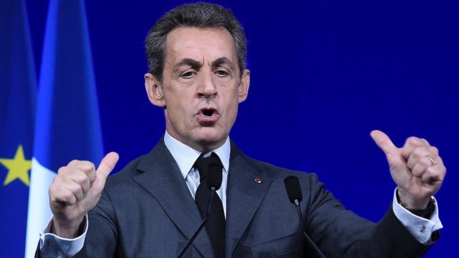Николя Саркози выступает с речью в Париже (февраль 2016 года)