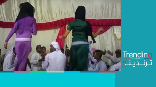 رقص المعلاية في عمان يثير غضب العمانيين و مطالبات بمنعه
