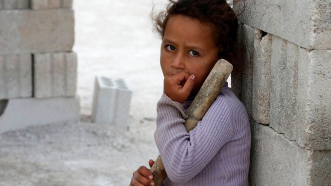 طفلة في لبنان.