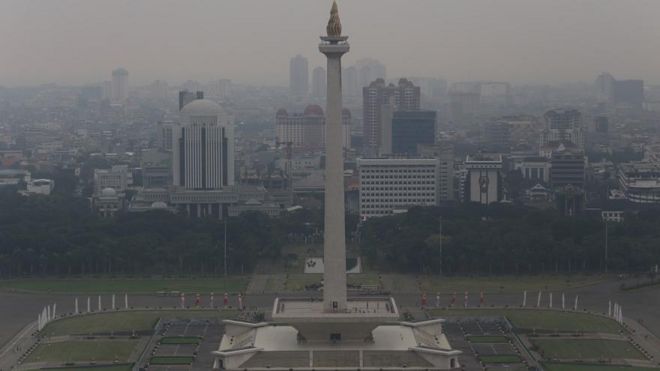 Pada Rabu (07/06) pukul 10.00 WIB, Indonesia masuk daftar 10 besar kota dengan polusi udara terburuk, dan menjadi negara di Asia Tenggara dengan tingkat polusi udara paling buruk.