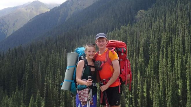 Дана Друка и ее партнер Оуайн Симпсон отправились в поход через горы Тянь-Шаня в Кыргызстане в Центральной Азии