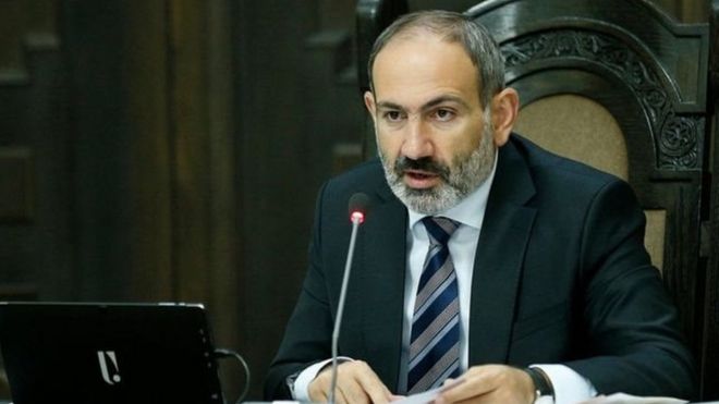 Paşinyan parlamentdə deputatlara hesabat verir