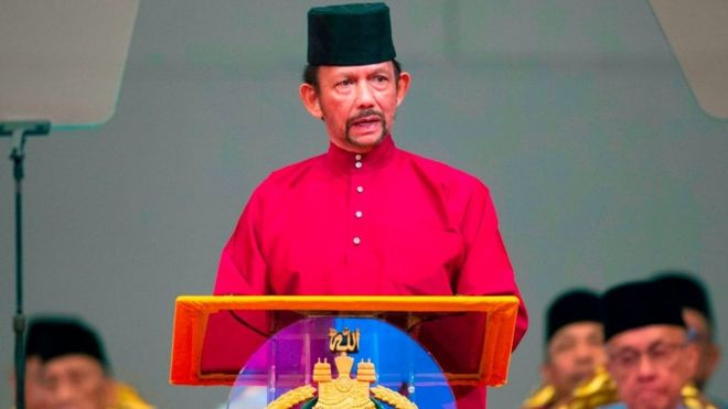 Le sultan de Brunei a appelé à "renforcer" les enseignements islamiques dans son pays au moment où entrait en vigueur une nouvelle législation inspirée de la charia.