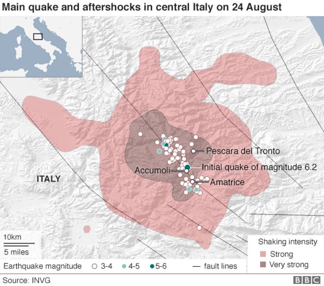Карта, показывающая землетрясение и его толчки в центральной Италии - 24 августа 2016 года