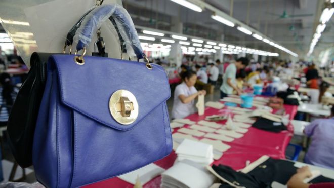 Фабрика сумок в Шэньчжэне (14 октября 2016 года)