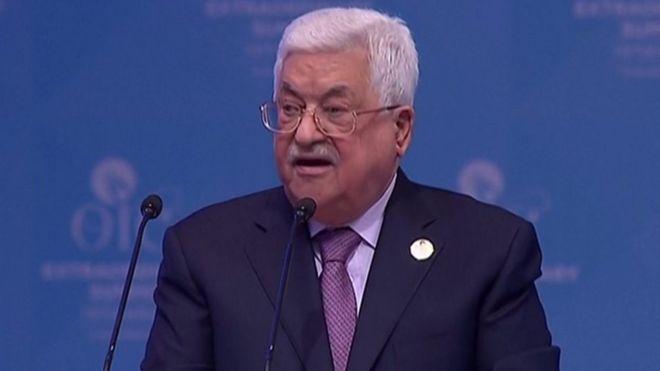 محمود عباس الرئيس الفلسطيني يلقي كلمة في القمة الإسلامية الطارئة في تركيا