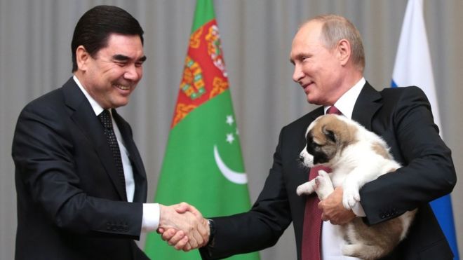 Президент Бердымухамедов, Владимир Путин и щенок