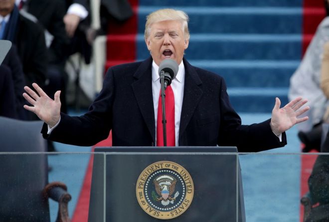 Президент Дональд Трамп выступает с речью на Западном фронте Капитолия США 20 января 2017 года в Вашингтоне, округ Колумбия.