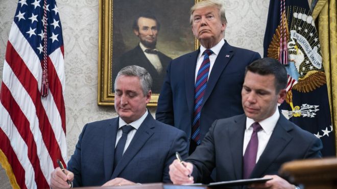 El acuerdo fue firmado en la Casa Blanca por el ministro del Interior de Guatemala, Enrique Degenhart, y el secretario de Seguridad Nacional de EE.UU. Kevin McAleenan.