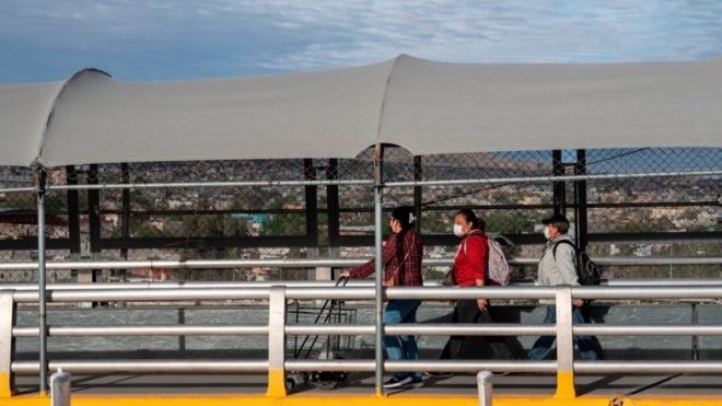 EE.UU. cerró su frontera con México y limitó el intercambio entre los dos países a viajes esenciales.