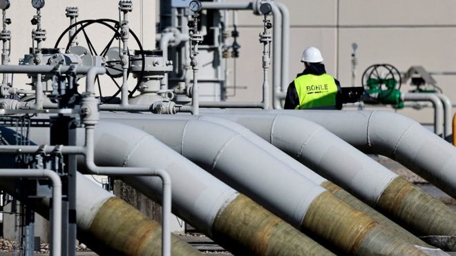 El gasoducto Nord Stream 1 en Lubmin, Alemania. s pipeline are pictured in Lubmin, Germany, March 8, 2022.