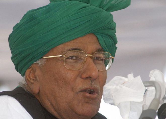 Bw Chautala alihudumu kama waziri mkuu wa jimbo la Haryana kaskazini mwa India kwa mihula minne