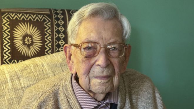 Bob Weighton Turns 112 The Times And Life Of The World S Oldest