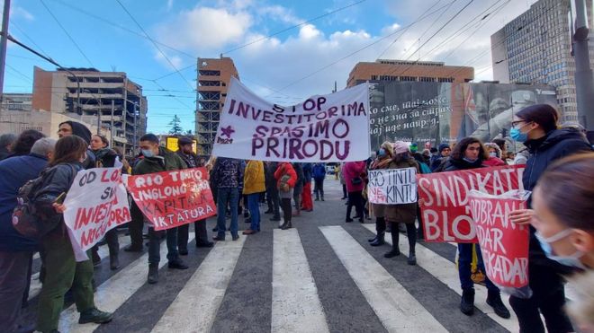 Srbija, politika, protesti protiv Rio Tinta: Održana blokada auto-puta ...