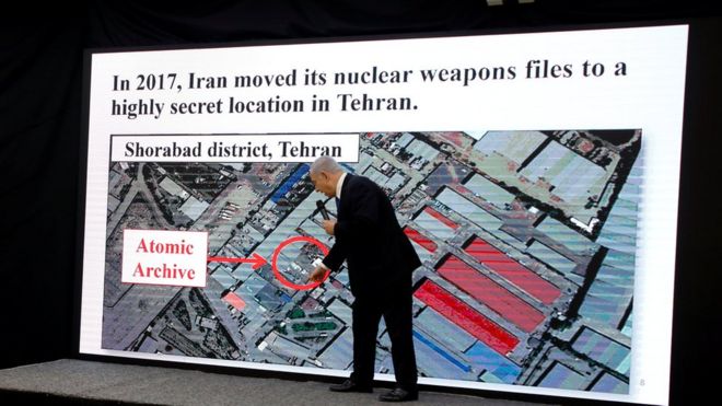 بنیامین نتانیاهو می گوید ایران ده ها هزار فایل سری از برنامه هسته ای خود را در نزدیکی تهران مخفی کرده