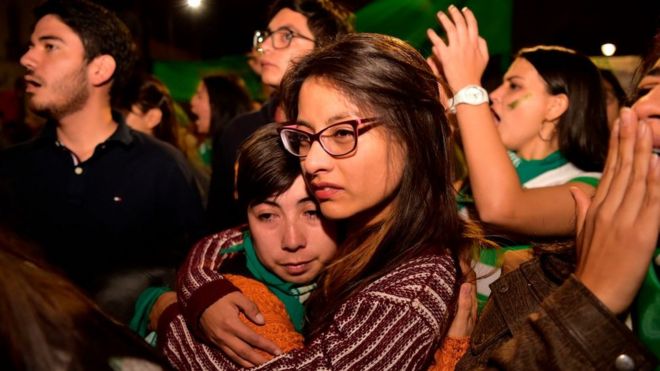 Manifestantes en favor del aborto.