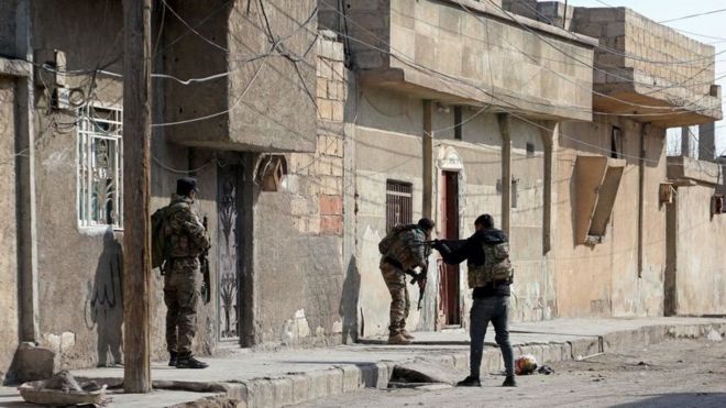 قوات سوريا الديمقراطية تحاصر سجن غويران