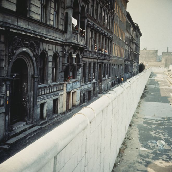 Берлинская стена, около 1970