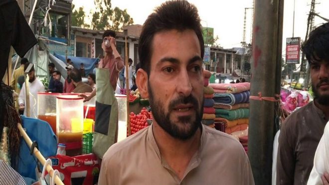 پېښور کې افغانان