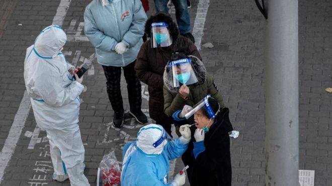 中國副總理孫春蘭連續兩日表示奧密克戎病毒致病性減弱，將優化防控措施，她未提及要繼續堅持"清零"政策