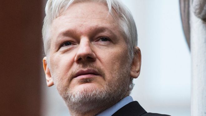 Основатель Wikileaks Джулиан Ассанж в посольстве Эквадора в центре Лондона, 5 февраля 2016 года