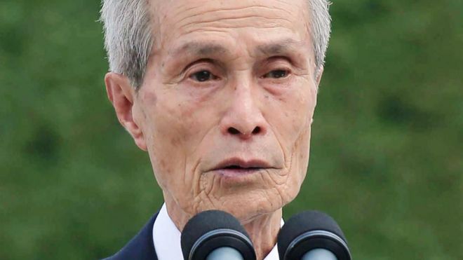 Сумитэру Танигучи, переживший атомную бомбардировку Нагасаки в 1945 году, выступает на церемонии в Нагасаки в 2015 году