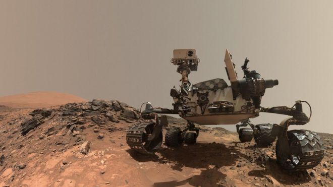 Curiosity rover selfie