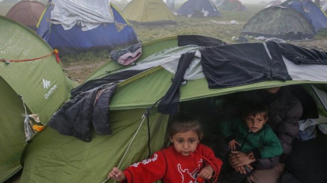 Лагерь мигрантов возле пограничного пункта Идомени в северной Греции, 8 марта