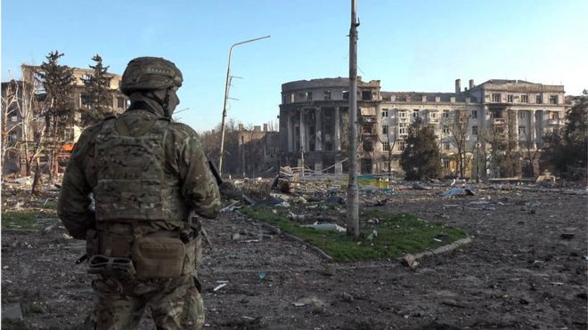 Российский военный в Бахмуте