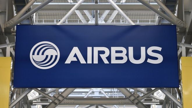 Логотип на сборочной площадке Airbus A380 в Бланьяке, на юге Франции, 21 марта 2018 года.