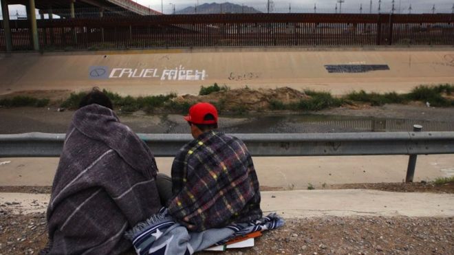 Migrantes venezolanos en Ciudad Juarez tras ser expulsados de EE.UU.