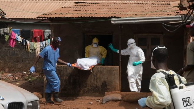 Группа по борьбе с лихорадкой Эбола во Фритауне, Сьерра-Леоне (файл изображения)