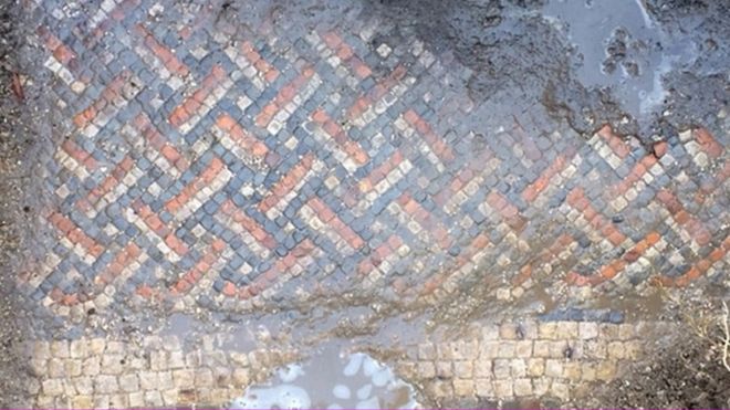 Мозаика в римской вилле обнаружена в Уилтшире